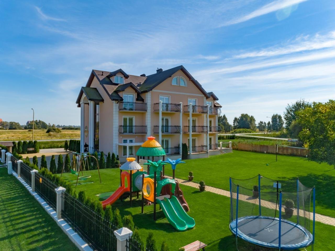 Pensjonat Marynarski - Apartamenty Darłówko Zewnętrze zdjęcie