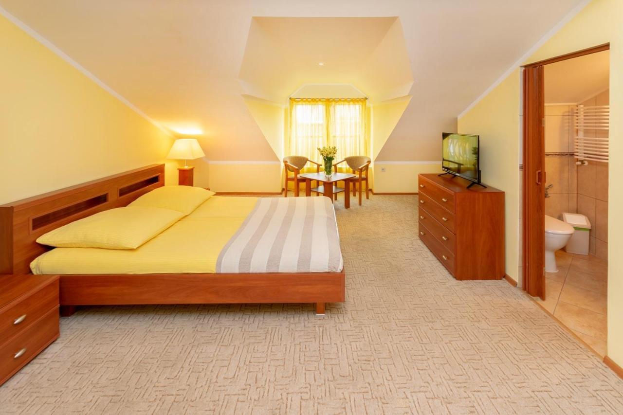 Pensjonat Marynarski - Apartamenty Darłówko Zewnętrze zdjęcie